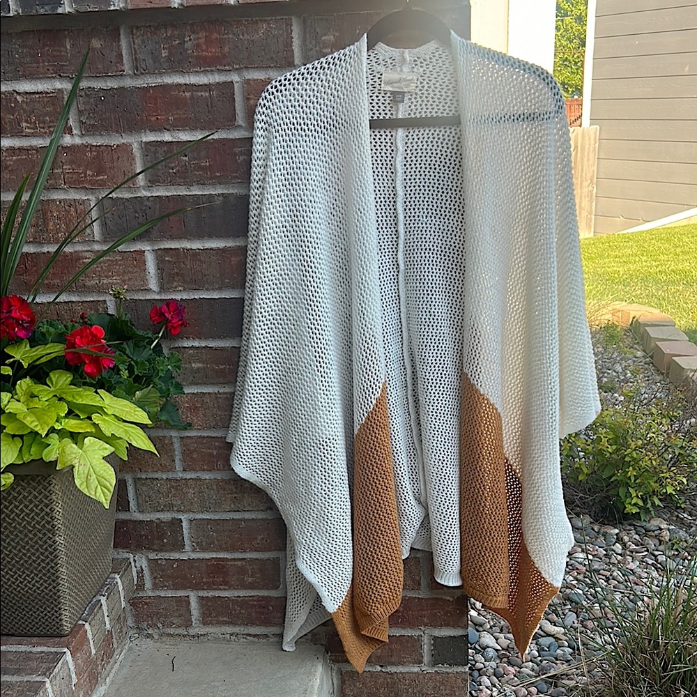 UNIVERSAL THREAD OSFM Oversized Cream & Gold/Open Knit Cardigan/Shawl